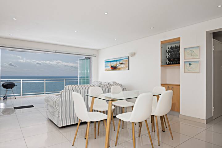 Pebble Beach 6 Dining area